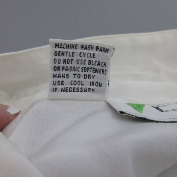 Chaus Blouse Womens 14 White Pleated Shoulder Hidden Front Button Placket Cuff - Picture 8 of 9